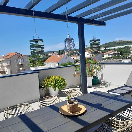 Penthouse Aurelia, Rooftop Terrace & Jacuzzi Турань Экстерьер фото